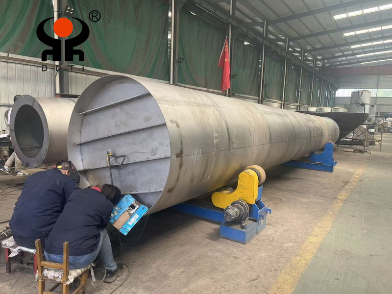 Titanium distillation tower