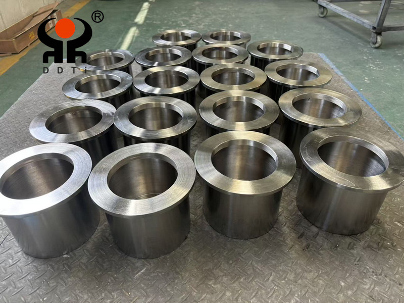 Titanium alloy pressure chamber